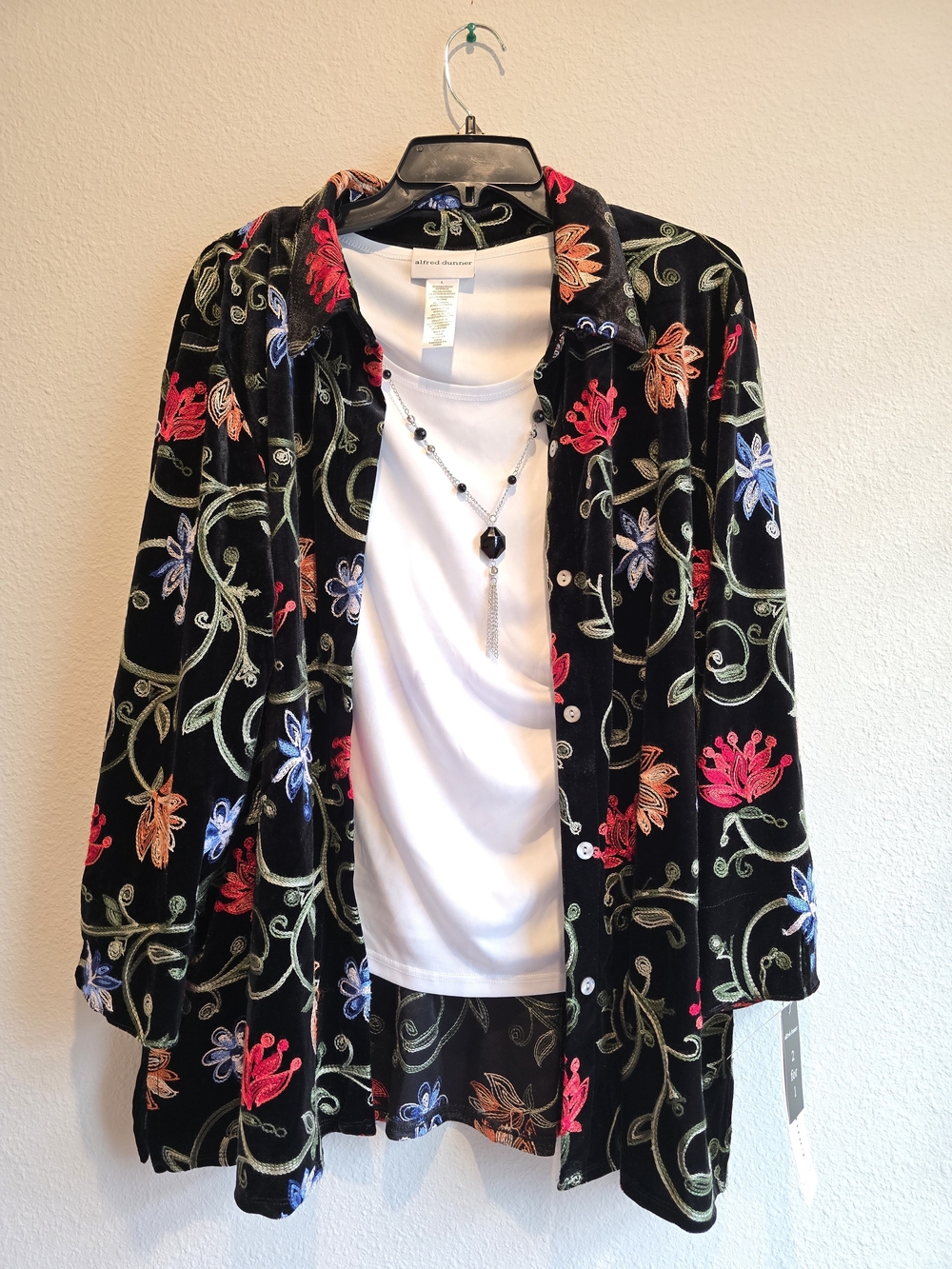Alfred Dunner Black Velvet Floral Embroidered Jacket